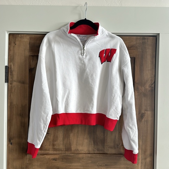 Champion Wisconsin Badger Sweatshirt - Picture 2 of 12